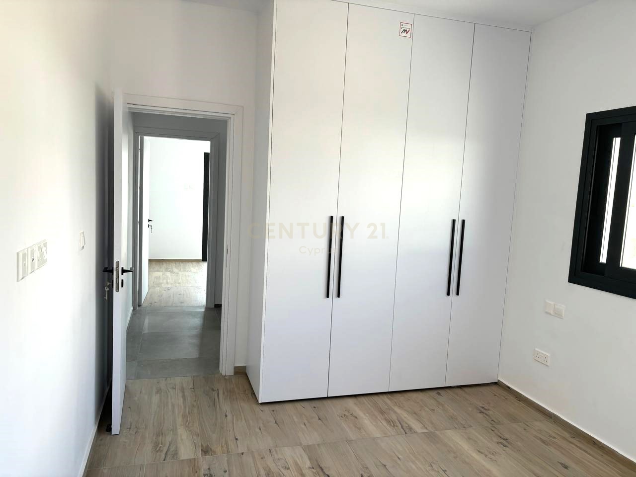 Квартира с 2 спальнями в Лимассол, Лимасол, Кипр № 55907