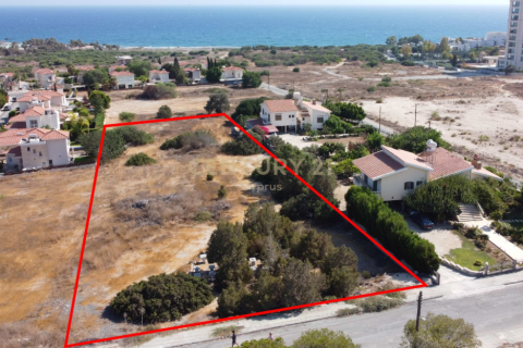 Land in Agios Tychonas, Limassol, Cyprus No. 55880