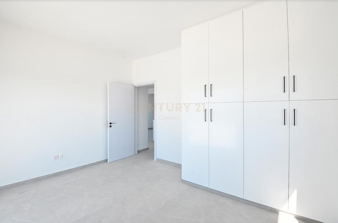 2 bedrooms Apartment in Livadia, Larnaka, Cyprus No. 54383