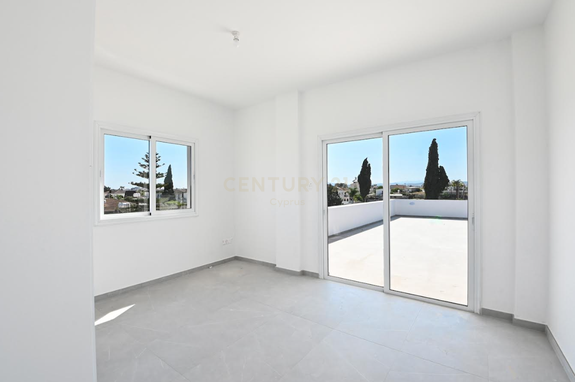 2 bedrooms Apartment in Livadia, Larnaka, Cyprus No. 54383