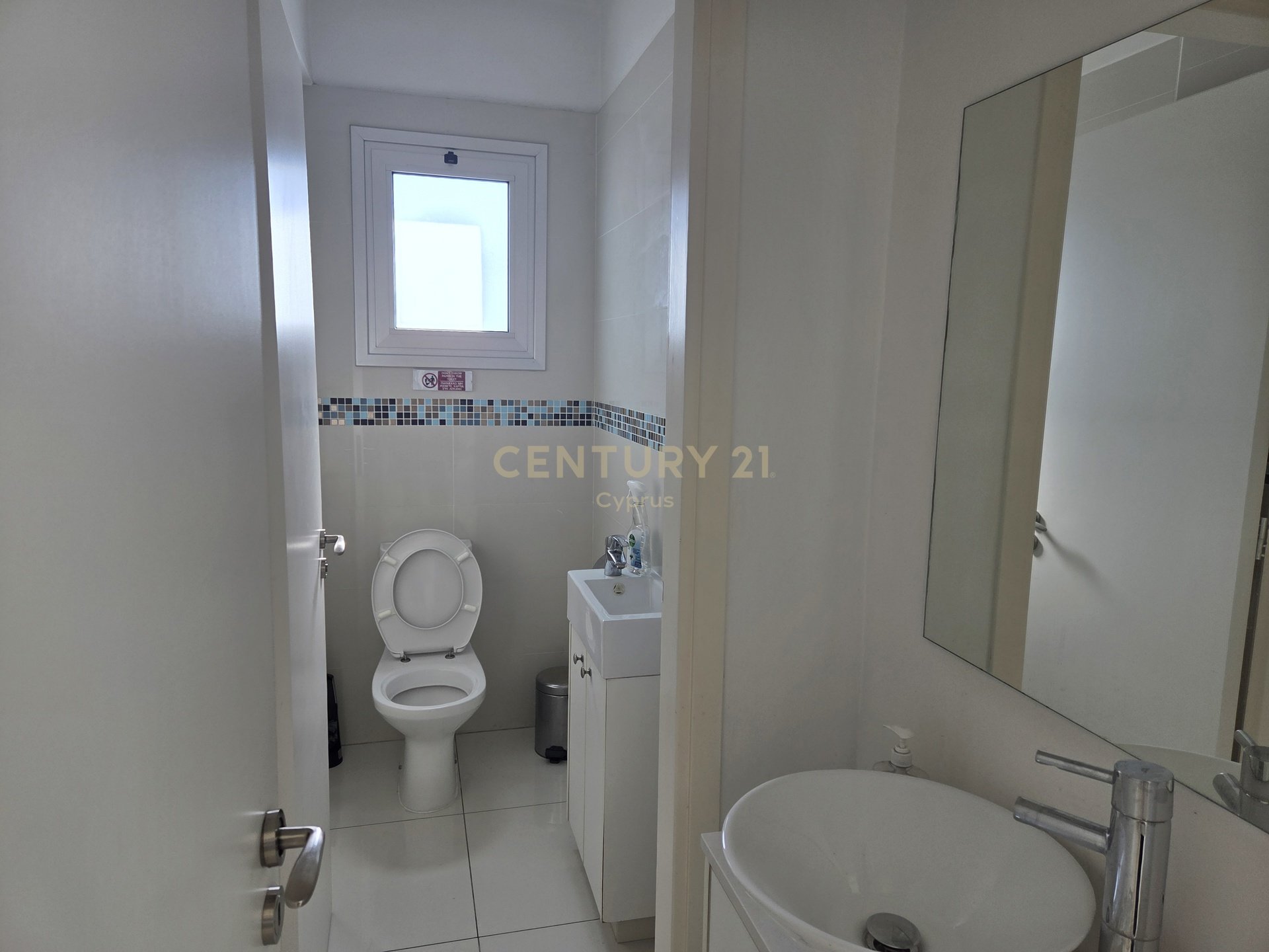 98m2 Bureau à Agios Nektarios, Limassol, Chypre No. 58569