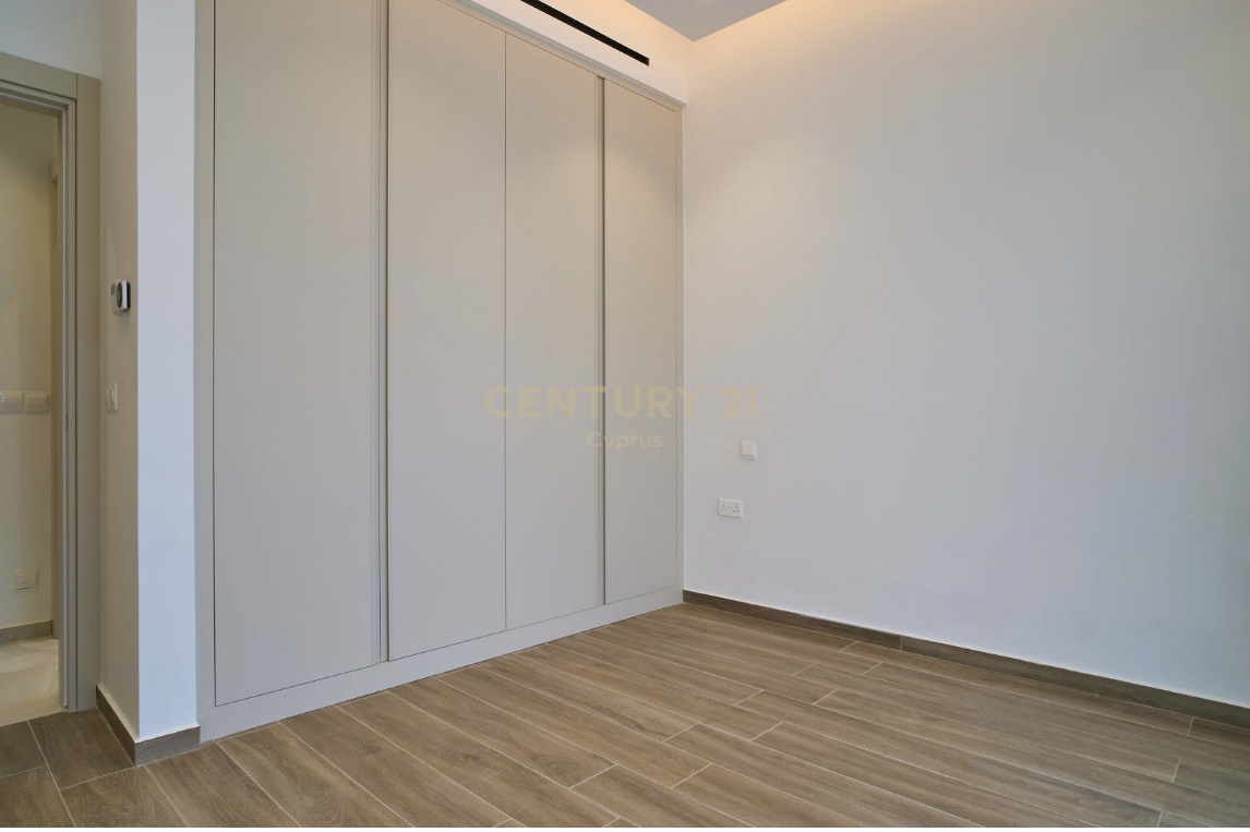 3 bedrooms Penthouse in Germasogeia, Limassol, Cyprus No. 58570