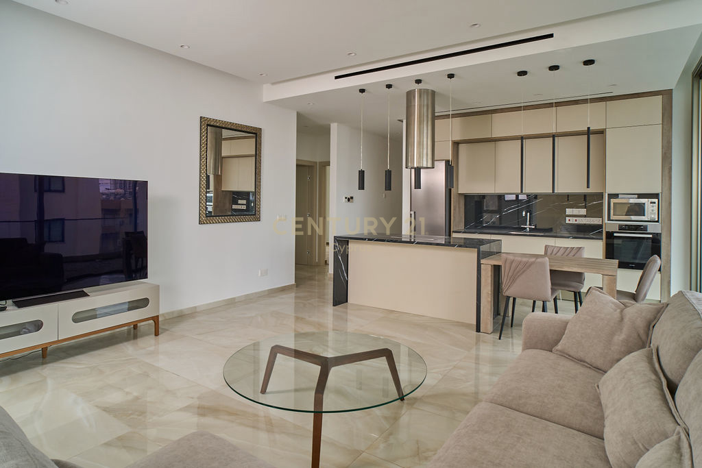 3 bedrooms Penthouse in Germasogeia, Limassol, Cyprus No. 58570