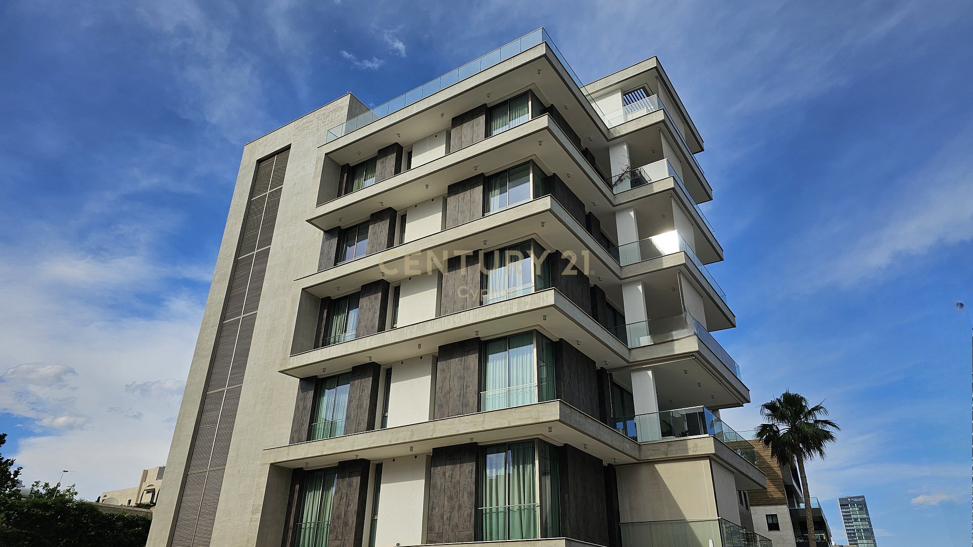 3 bedrooms Penthouse in Germasogeia, Limassol, Cyprus No. 58570