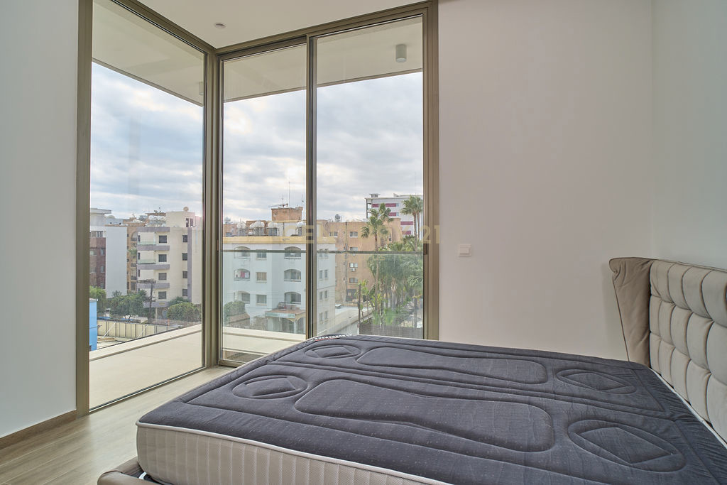 3 bedrooms Penthouse in Germasogeia, Limassol, Cyprus No. 58570