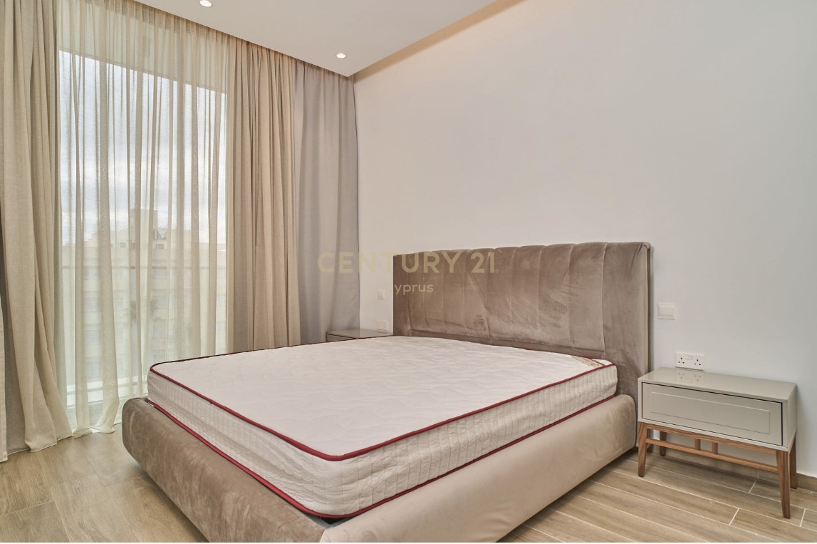 3 bedrooms Penthouse in Germasogeia, Limassol, Cyprus No. 58570