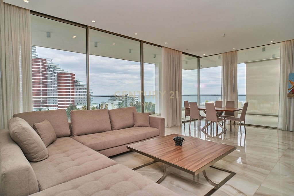 3 bedrooms Penthouse in Germasogeia, Limassol, Cyprus No. 58570