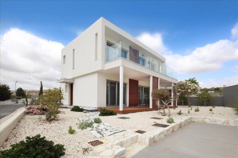 3 bedrooms Villa in Paphos, Cyprus No. 38447