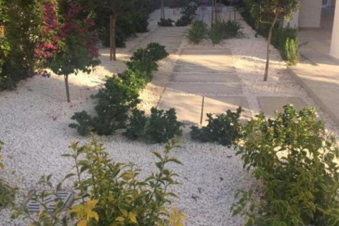 2 bedrooms Apartment in Nicosia, Cyprus No. 38450