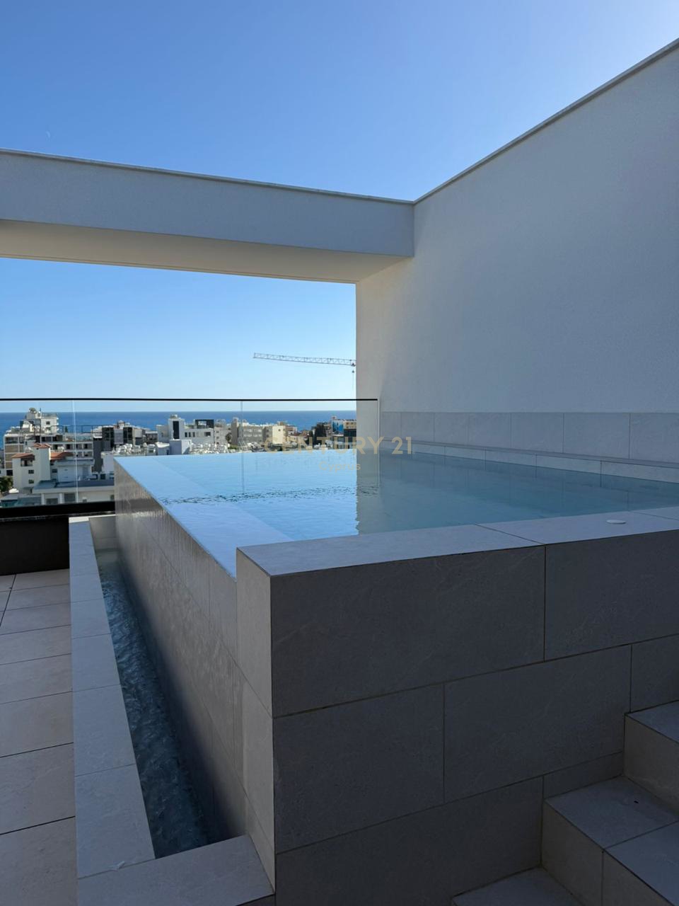 4 bedrooms Penthouse in Germasogeia, Limassol, Cyprus No. 55365