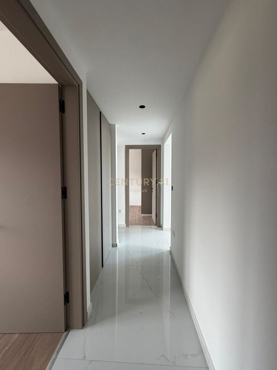 4 bedrooms Penthouse in Germasogeia, Limassol, Cyprus No. 55365