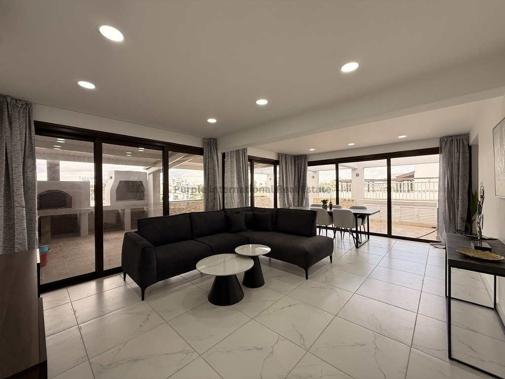 4 dormitorios Apartamento en Larnaca, Larnaka, Chipre No. 54965