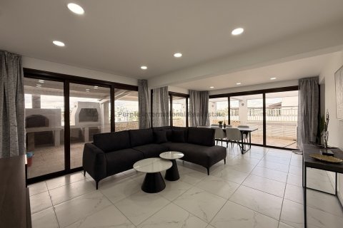 4 bedrooms Apartment in Larnaca, Larnaka, Cyprus No. 54965