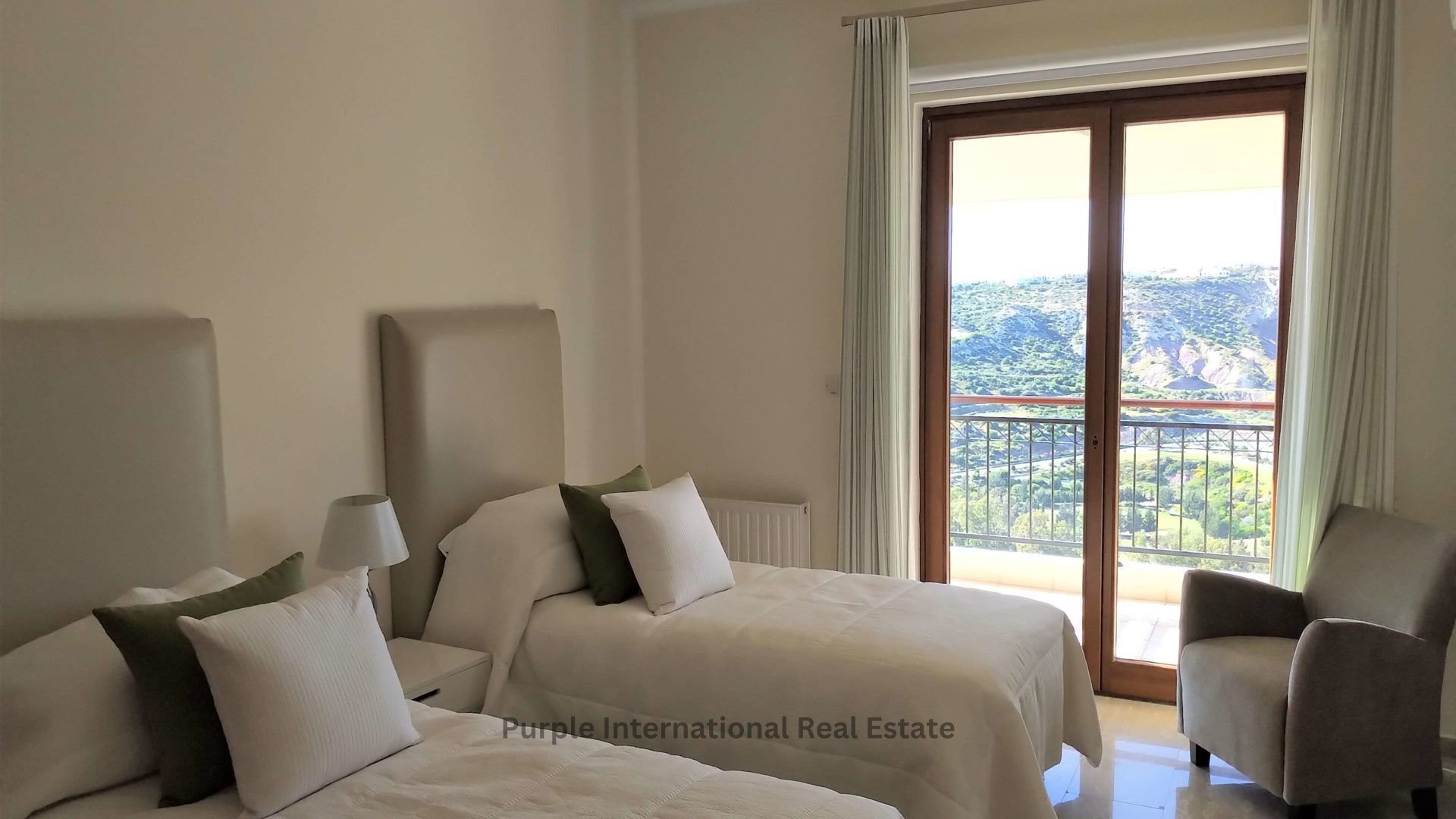 4 bedrooms Villa in Aphrodite Hills, Kouklia, Paphos, Cyprus No. 37074