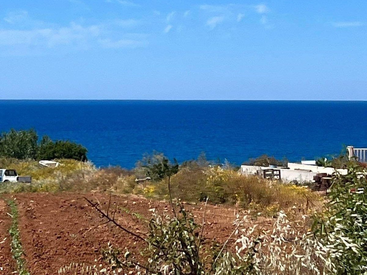 Land in Pomos, Paphos, Cyprus No. 56297