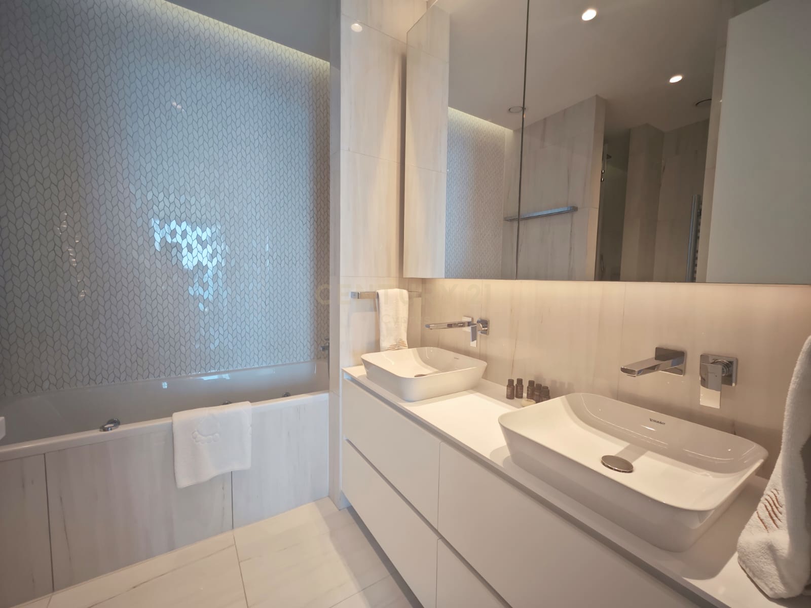 2 chambres Appartement à Germasogeia, Limassol, Chypre No. 56149