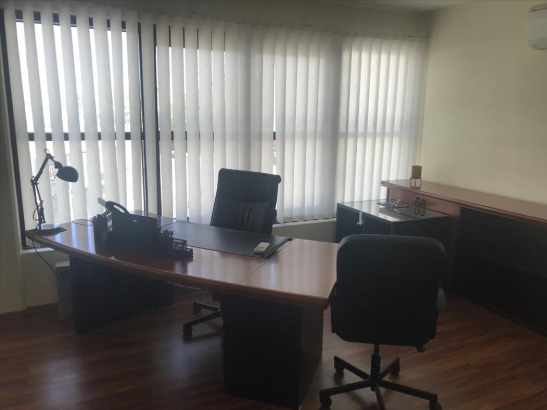 203m2 Commercial property in Nicosia, Cyprus No. 38530