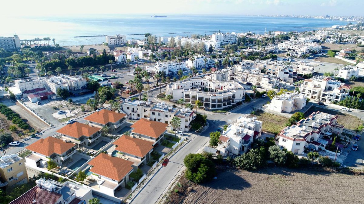 3 bedrooms Villa in Larnaca, Larnaka, Cyprus No. 38544