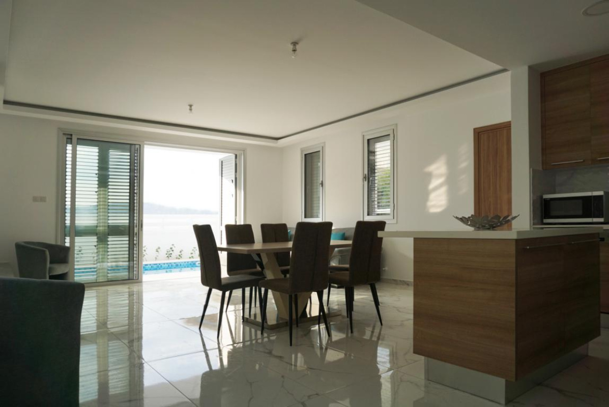 3 bedrooms Villa in Larnaca, Larnaka, Cyprus No. 38544