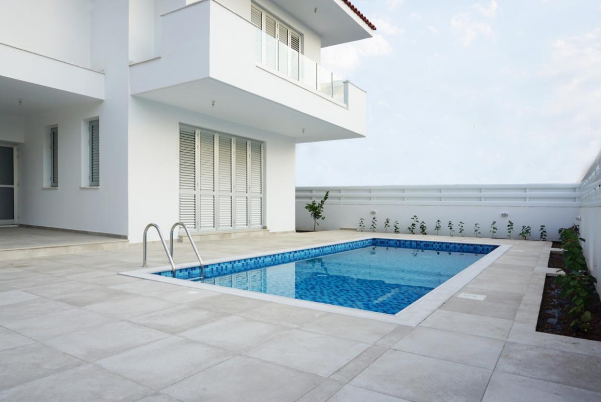 3 bedrooms Villa in Larnaca, Larnaka, Cyprus No. 38544