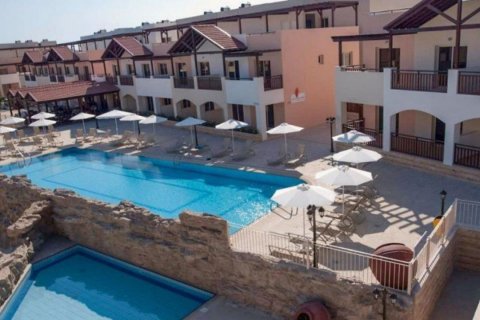 1 bedroom Apartment in Larnaka, Cyprus No. 35653