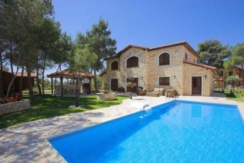 4 bedrooms Villa in Souni–Zanatzia, Limassol, Cyprus No. 48472