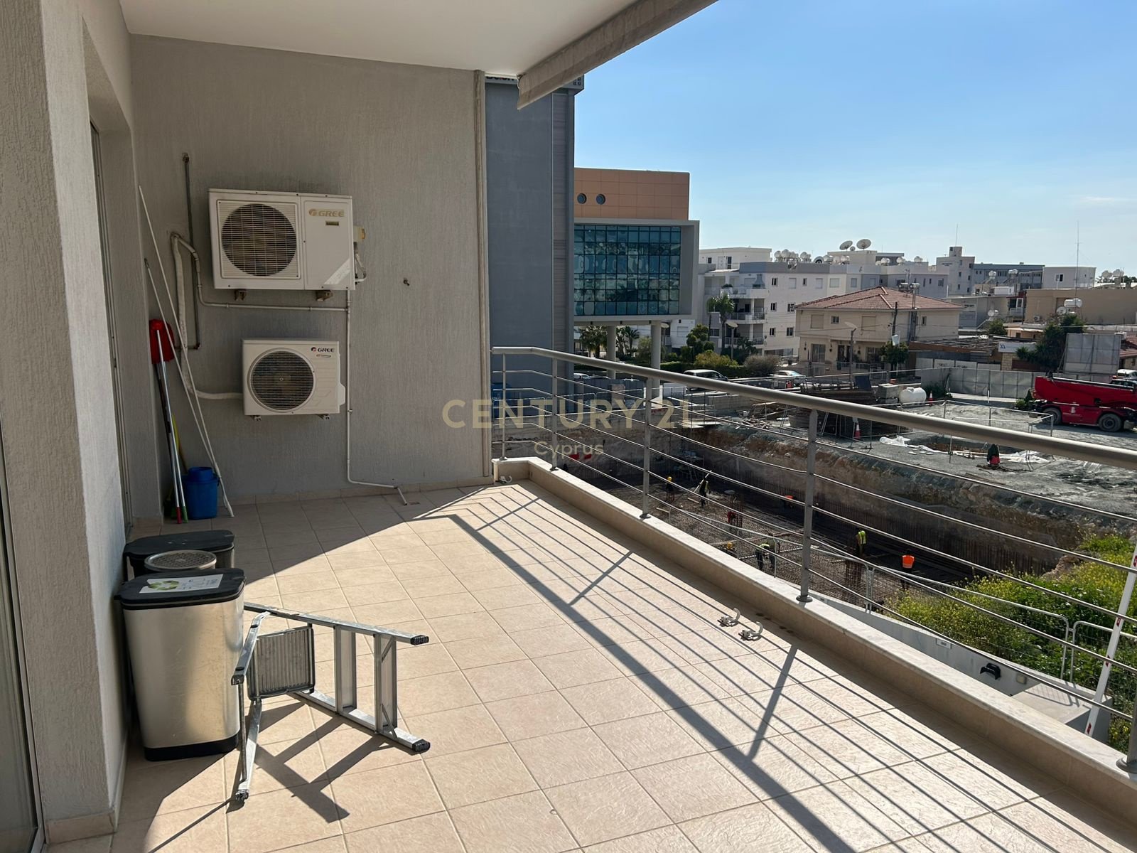248m2 Bureau à Mesa Geitonia, Limassol, Chypre No. 55125