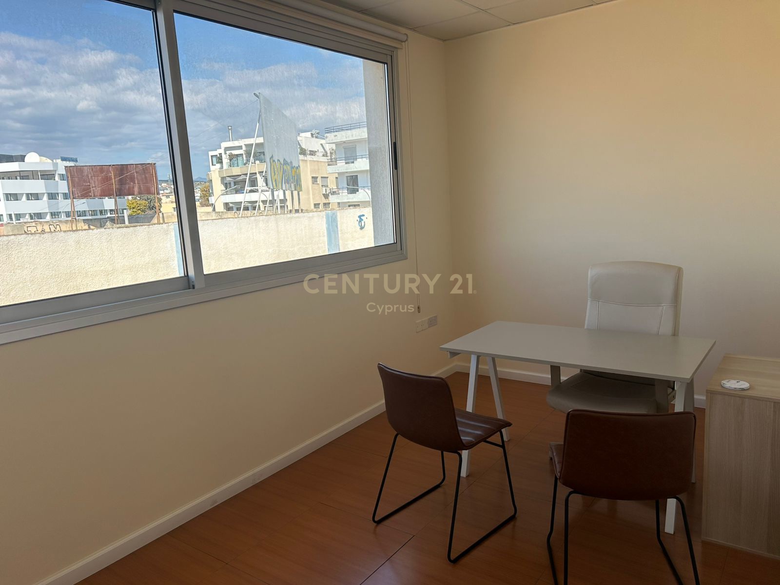 248m2 Bureau à Mesa Geitonia, Limassol, Chypre No. 55125