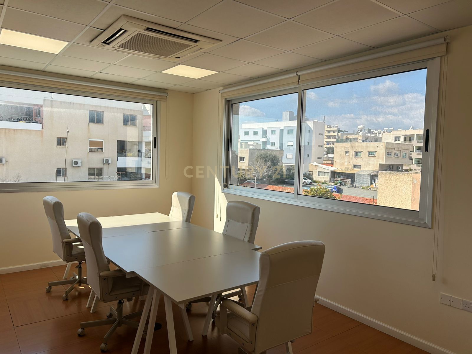 248m2 Bureau à Mesa Geitonia, Limassol, Chypre No. 55125