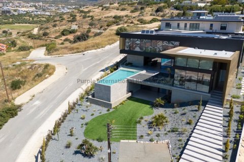 6 bedrooms Villa in Germasogeia, Limassol, Cyprus No. 52493