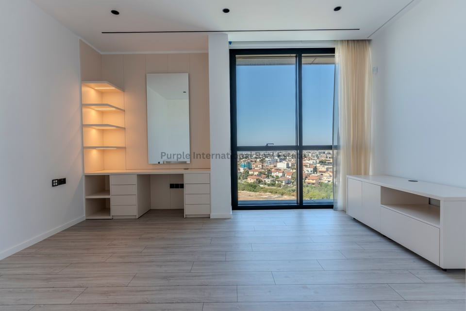 6 bedrooms Villa in Germasogeia, Limassol, Cyprus No. 52493