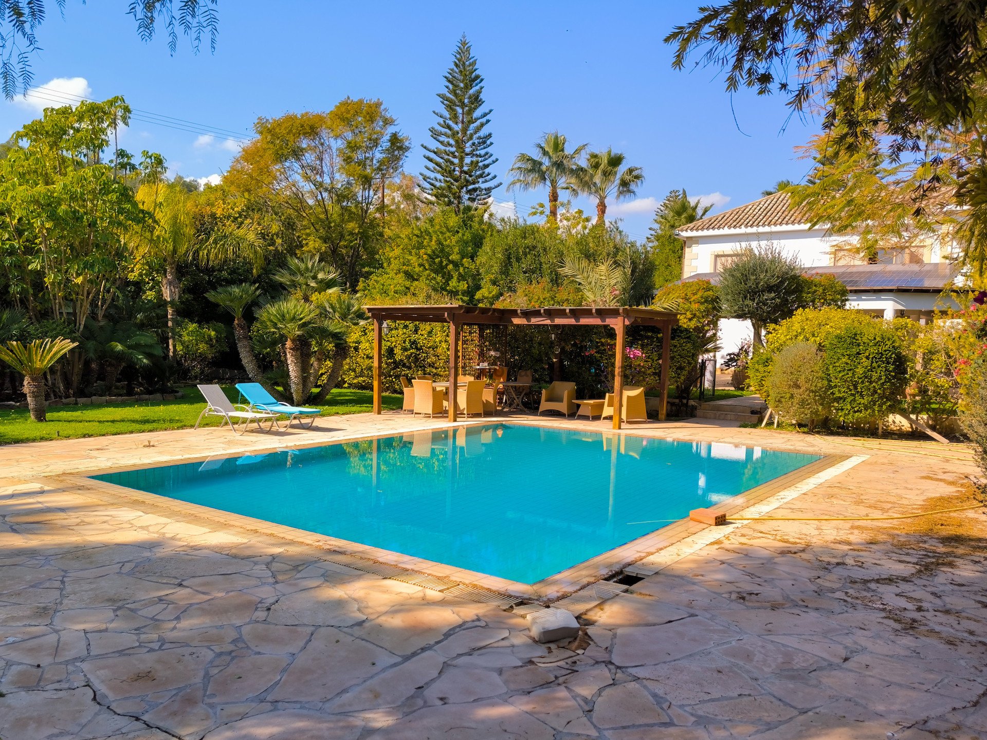 5 bedrooms Villa in Aradippou, Larnaka, Cyprus No. 39131