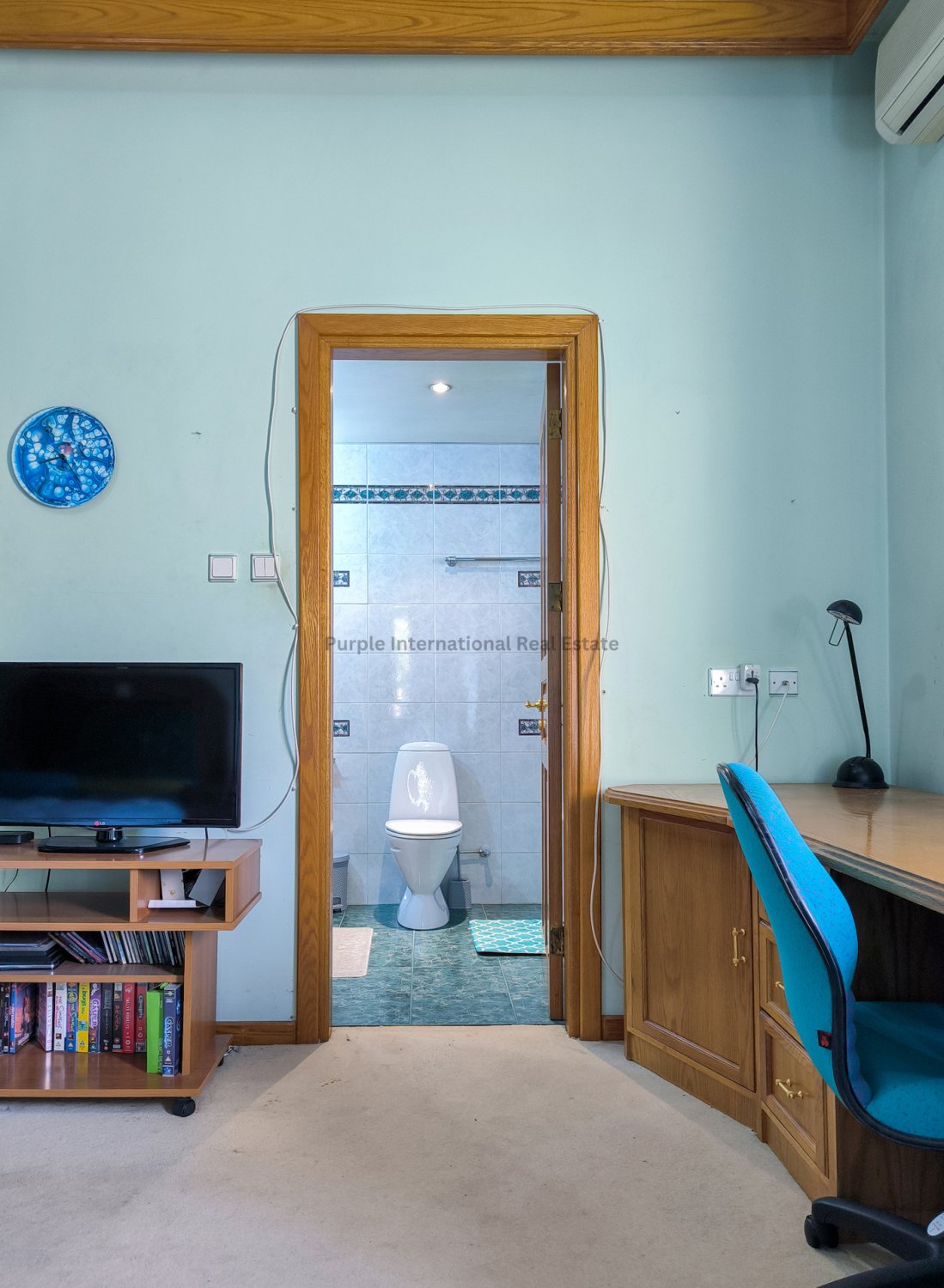 5 bedrooms Villa in Aradippou, Larnaka, Cyprus No. 39131