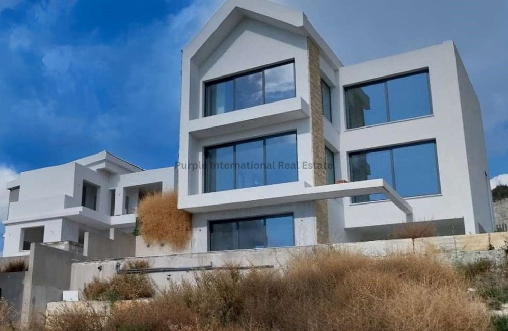 4 bedrooms Villa in Tala, Paphos, Cyprus No. 39438