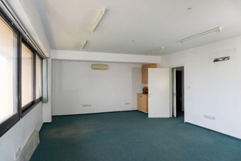 331m2 Commercial property in Nicosia, Cyprus No. 38967