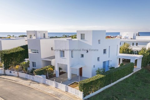 3 bedrooms Villa in Coral Bay, Pegeia, Paphos, Cyprus No. 37831