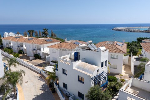 3 bedrooms Villa in Paralimni, Ammochostos, Cyprus No. 57406