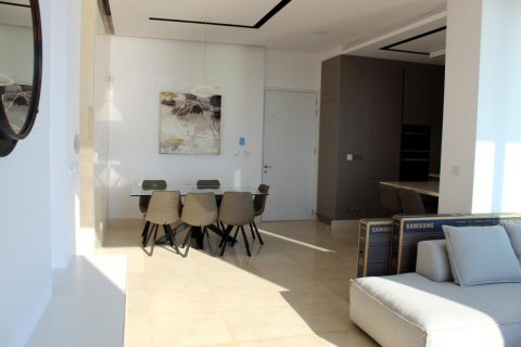 2 bedrooms Apartment in Nicosia, Cyprus No. 38532