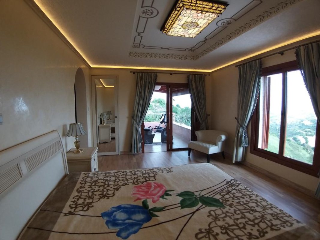4 bedrooms Villa in Paphos, Cyprus No. 38426