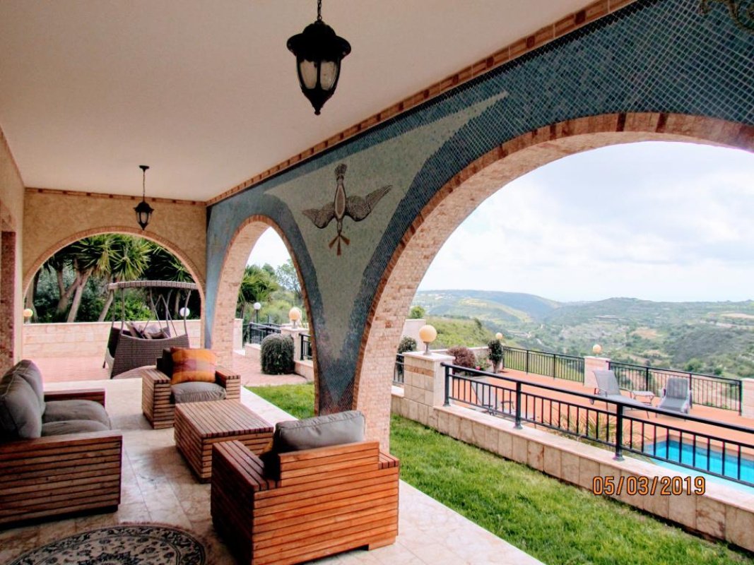 4 bedrooms Villa in Paphos, Cyprus No. 38426