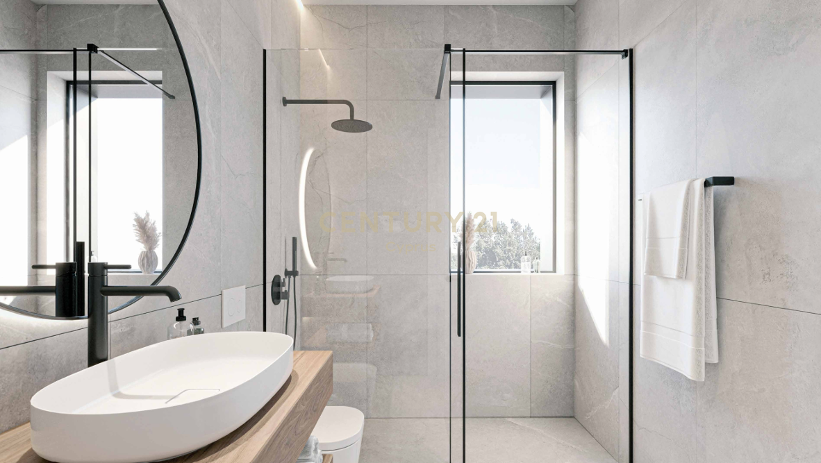 3 bedrooms Penthouse in Zakaki, Limassol, Cyprus No. 34099