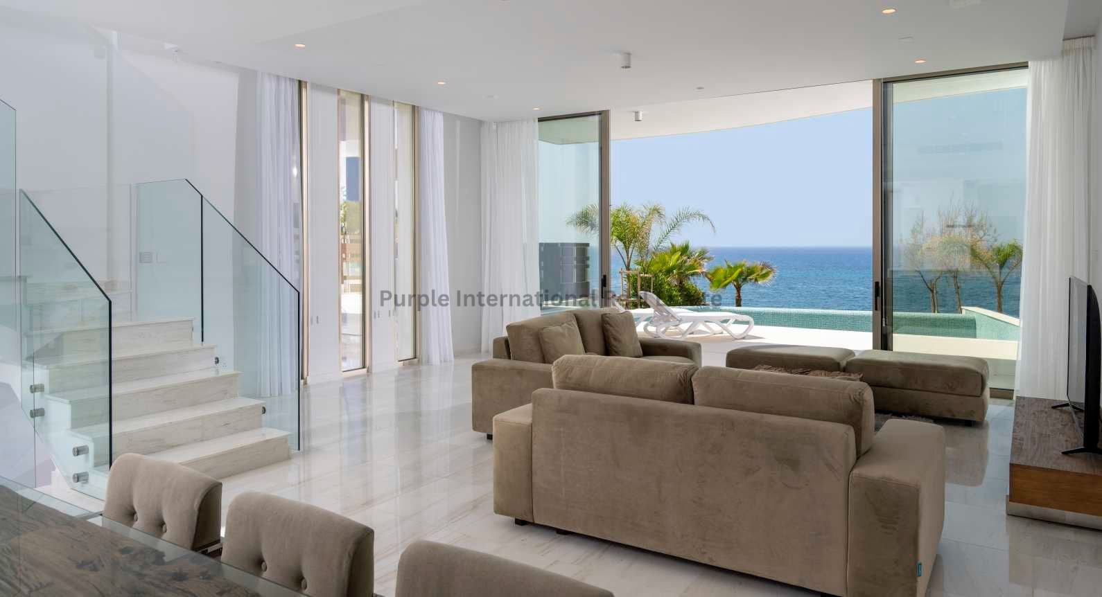 5 bedrooms Villa in Kissonerga, Paphos, Cyprus No. 39415