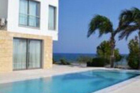 3 bedrooms Villa in Larnaca, Larnaka, Cyprus No. 38399