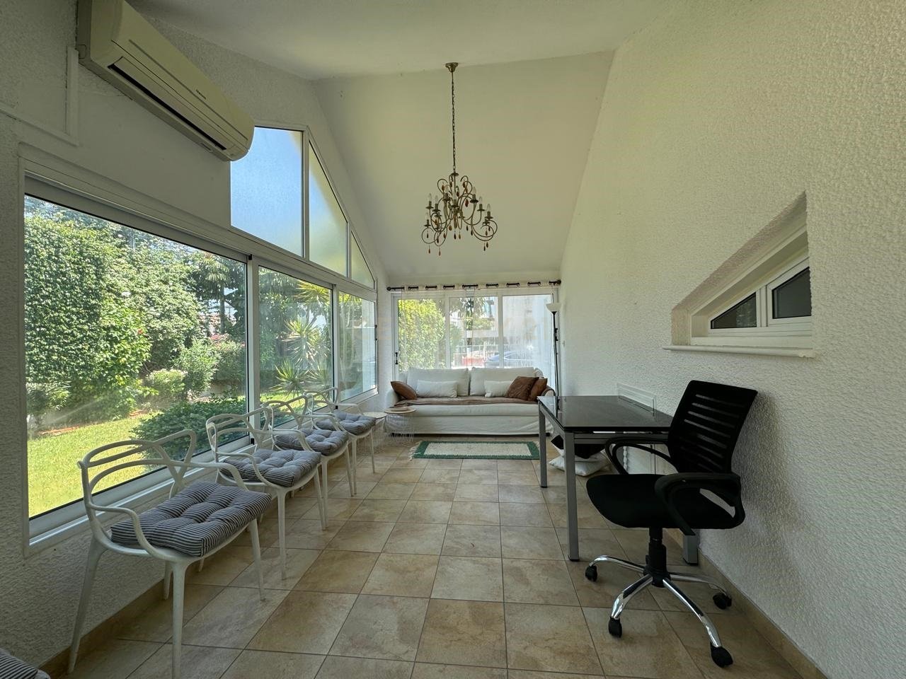 4 dormitorios Villa en Agios Athanasios, Limassol, Chipre No. 25053
