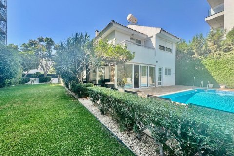4 dormitorios Villa en Agios Athanasios, Limassol, Chipre No. 25053