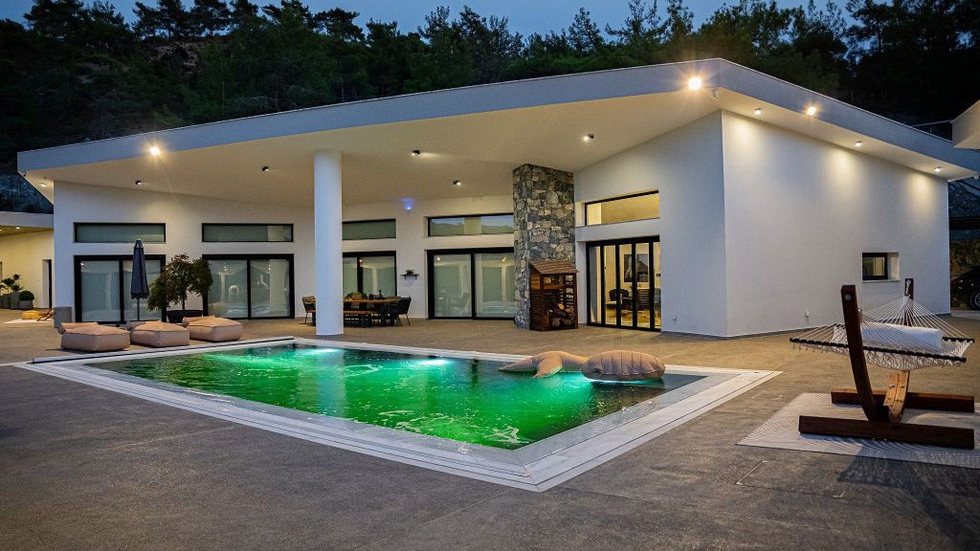 4 bedrooms Villa in Louvaras, Limassol, Cyprus No. 41728