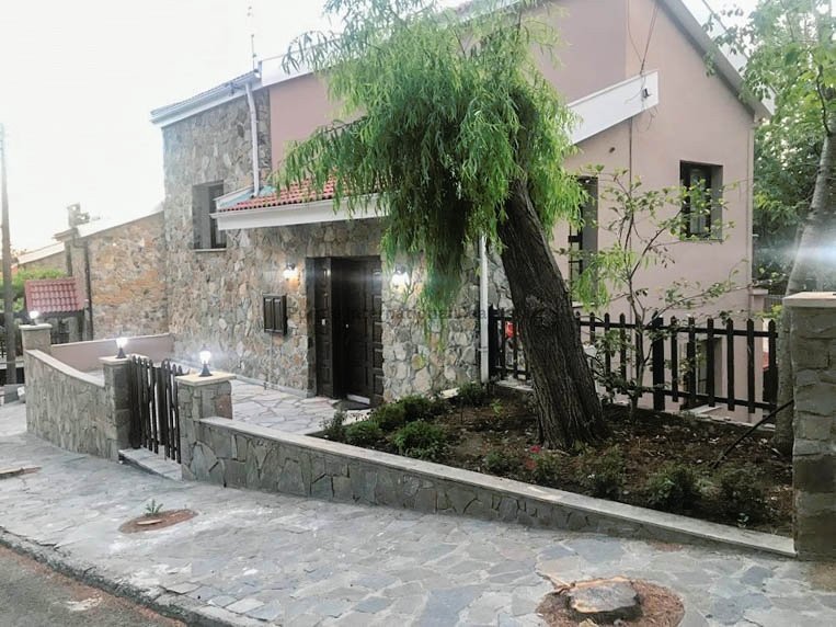 3 bedrooms Villa in Kato Platres, Limassol, Cyprus No. 36206