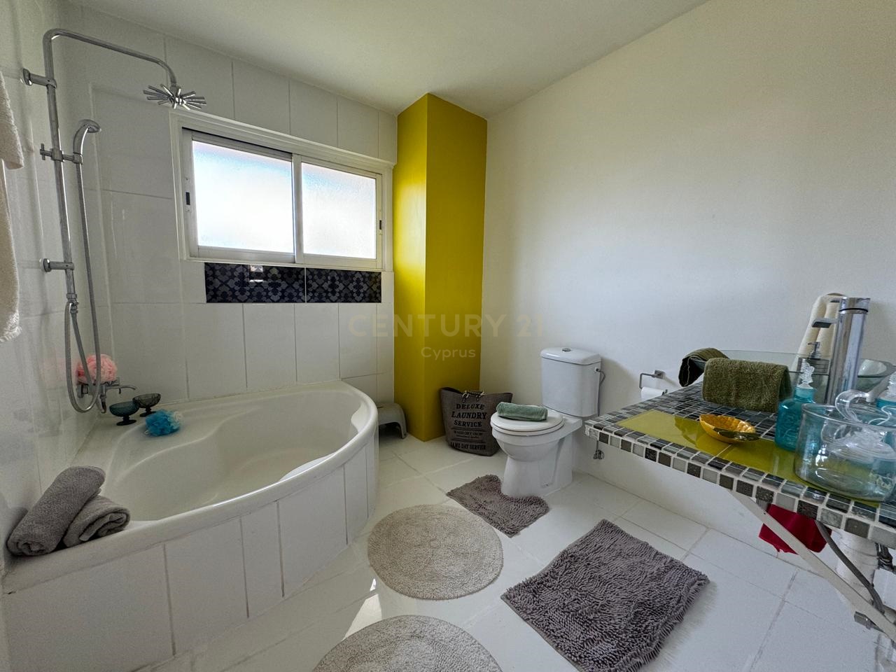 4 chambres Villa à Agios Athanasios, Limassol, Chypre No. 55870