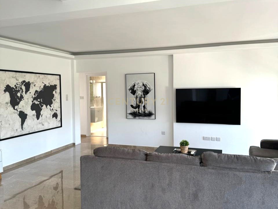 4 dormitorios Apartamento en Agios Tychonas, Limassol, Chipre No. 55873
