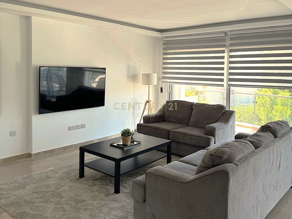 4 dormitorios Apartamento en Agios Tychonas, Limassol, Chipre No. 55873